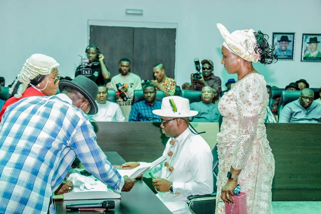 Bayelsa CJ Swears In New Dep Gov, Comm., 18 Perm Secs