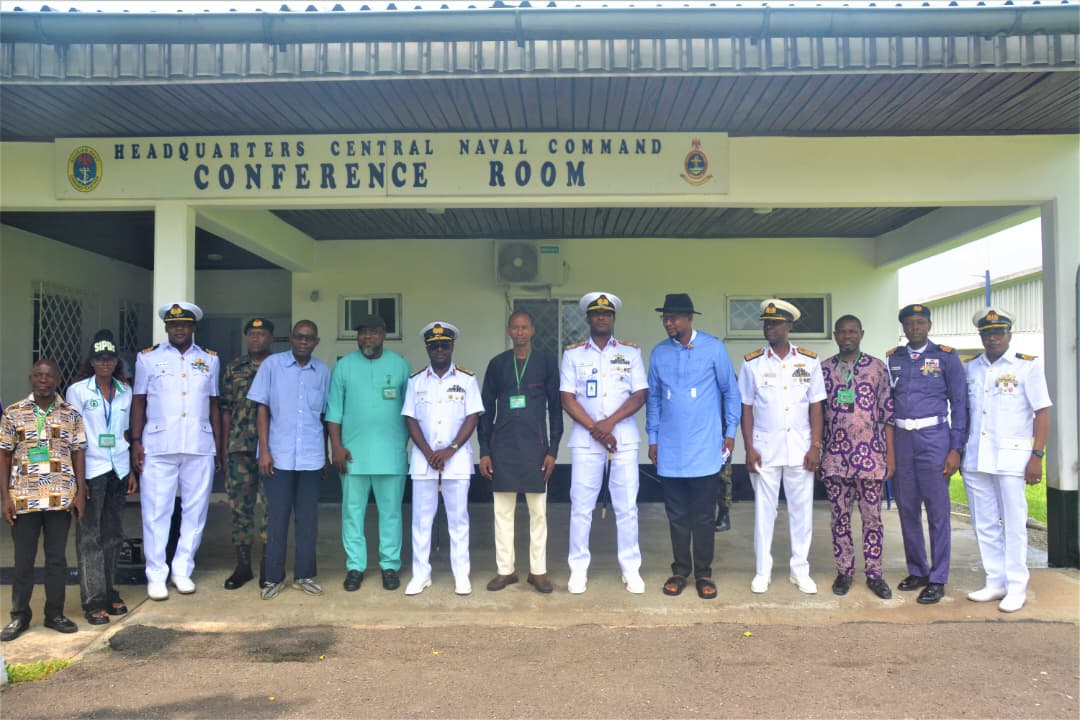 Navy Pledges Support to Boost Oil Production